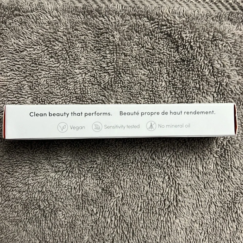 Jane Iredale Black Mascara - Picture 2 of 3